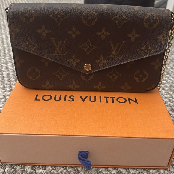 Louis Vuitton Félicie Pochette - Picture 4 of 6